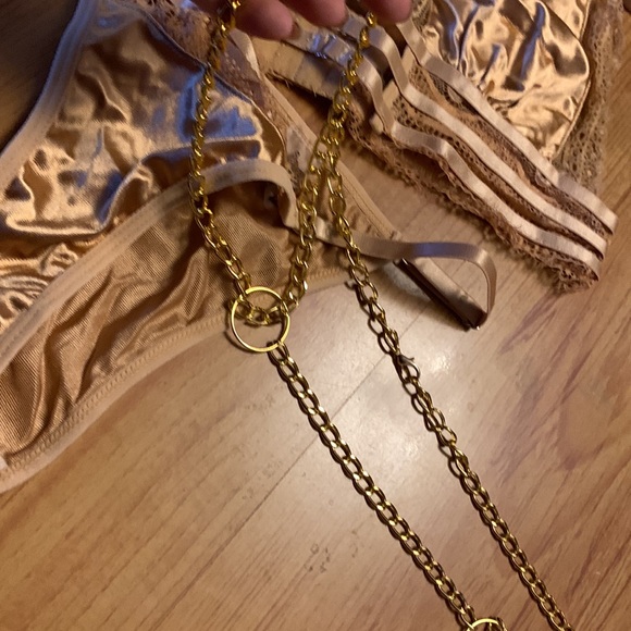 Light Brown / Golden Lingerie Set w/Gold Chain accent - Picture 5 of 7